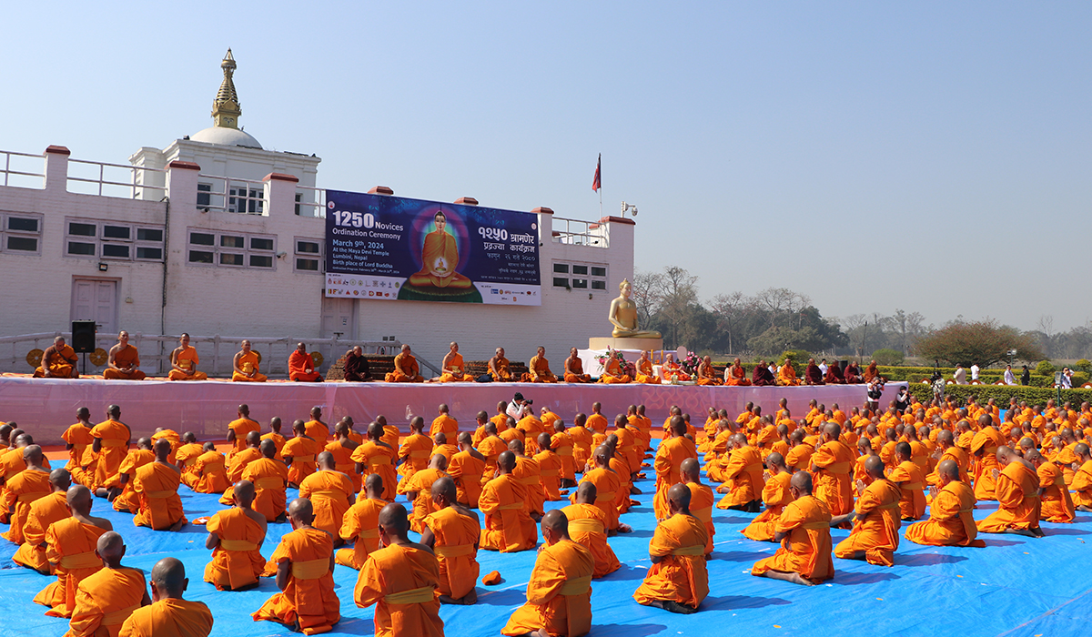 लुम्बिनीमा एकैपटक एक हजार २५० अल्पकालीन भिक्षु